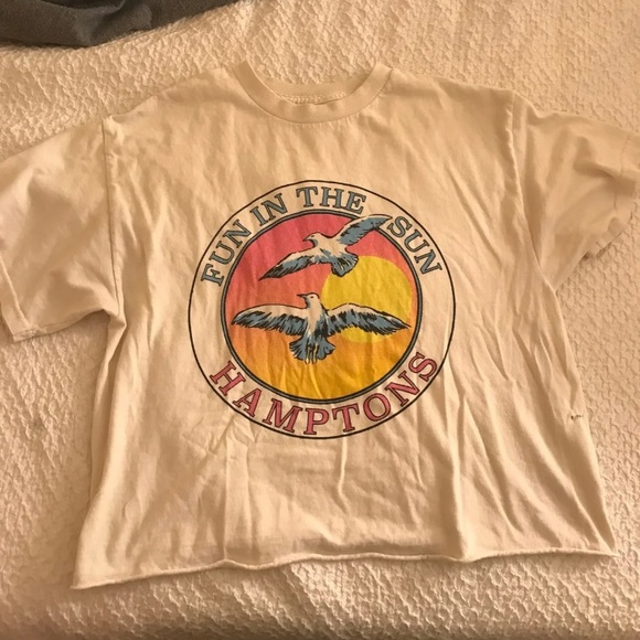 Brandy Melville fun in the sun tee - Picture 1 of 3